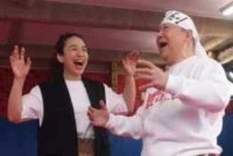 聞き取りやすい声を出すには…あおむけになって好きな曲を熱唱してください！