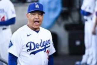 【ドジャース】ロバーツ監督が激怒「ヘ～イ！」　ボーク判定に審判に抗議