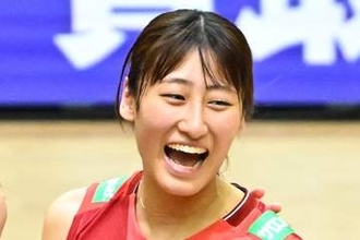 【バレーボール】秋本美空 ミドルブロッカー起用で16得点　Ａ組１位の日本は準々決勝で台湾と対戦