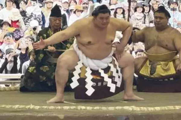 【大相撲】豊昇龍と靖国神社で土俵入りを披露　大の里「横綱としてここにこれたのは感慨深い」