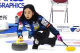 「【カーリング】ロコ・ソラーレが白星発進　藤沢五月が小穴桃里を称賛「前向きにさせてもらってる」」の画像1