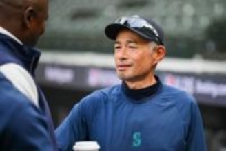 【ＭＬＢ】「何かが足りない」イチロー氏の銅像が…除幕式でバットがポキリ！弓子夫人も爆笑