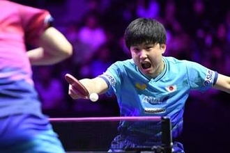 【卓球】日本勢対決は張本智和に軍配　４―２で快勝！美和＆智和のアベックＶに王手