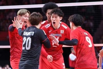 【バレーボール】アルゼンチンが〝珍プレー〟 Ｗ杯決勝前日…日本戦で足技トスの妙技披露