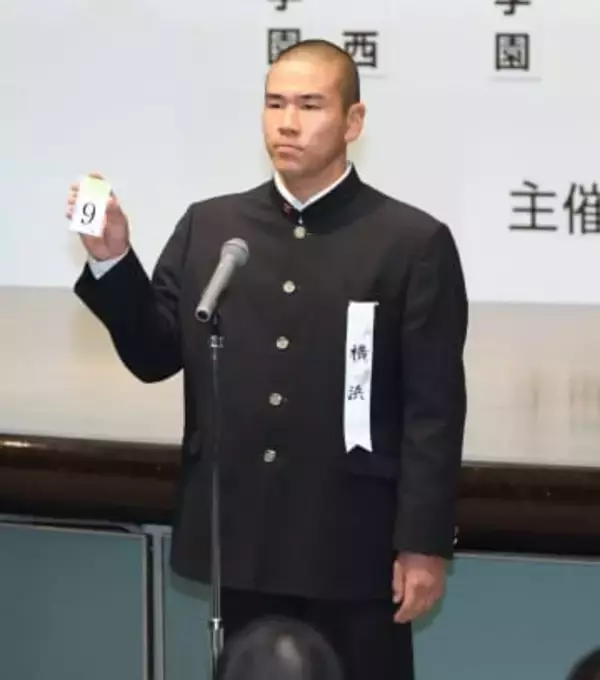 【センバツ】連覇を狙う横浜は強打の神村学園と激突　村田監督「織田の目つきが変わってきた」