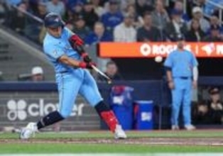 【ＭＬＢ】岡本和真　弾丸決勝打も〝ヘッスラ〟に好感と心配の声「果敢な走塁」「ケガ怖い」