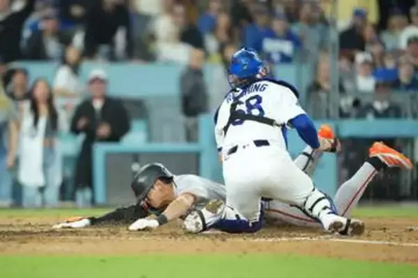 【ＭＬＢ】イ・ジョンフのランニング２ランに韓国メディア大はしゃぎ「風のように走った」