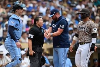 【ＭＬＢ】女性球審で大混乱　チャレンジ却下→コーチ退場処分→一転ボーク「まるでサーカス団だ」