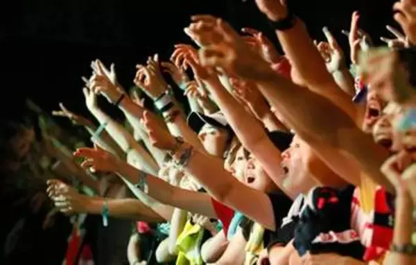 サマソニ目玉の「Ａ」から始まる外国人ラッパーが発砲事件で白紙に　代役はａｄｏ