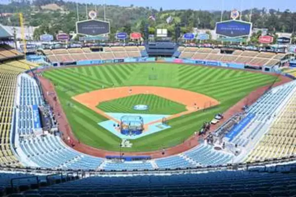 【ドジャース】「私を切り捨てた」シーズンチケット５０年以上のファンが憤慨した理由＝米報道