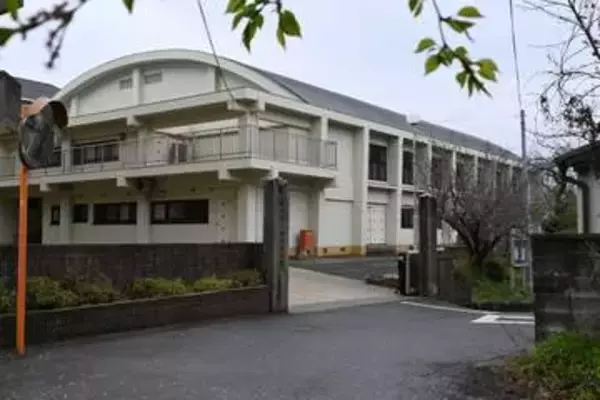 京都・小６安達結希くん行方不明の疑問点　校内まで車で送迎可能だったのにナゼ…