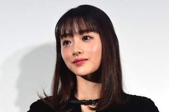 石原さとみ「ポリティカルパン」のリアル描写に「忖度なし」の評判…「スマホ農場」に「外国人ヤバい」