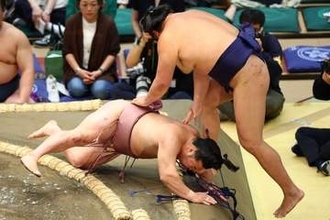 【大相撲】十両炎鵬　白星発進も冷静さ貫く「慣れることが一番怖い」「直すべきところは直して」