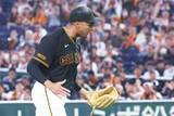 「【巨人】マルティネス　移籍後初３連投で３戦連続セーブ「投げさせてくださいと言いました」」の画像1