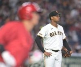 【巨人】８試合連続無失点と好調のルシアーノ　広島・坂倉に逆転３ランを浴びる