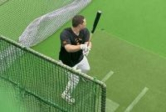 【巨人】リチャード　左第五中手骨骨折から初めて両手で打撃練習「順調です！」