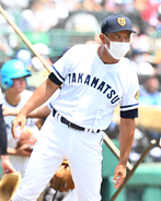 【甲子園】高松商・長尾監督「今どき昭和の野球。それだけすごい二刀流がおる」　４強へ最大の壁は…