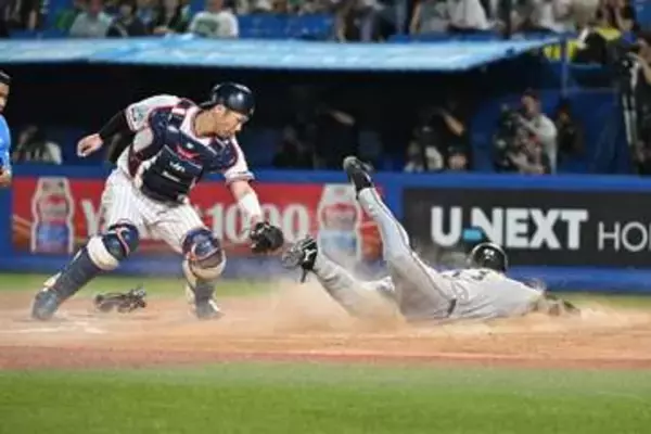 【巨人】小浜佑斗が走塁時の負傷による左肩脱臼で登録抹消　阪神戦で劇的な決勝２ランも