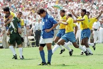 欧州視聴者重視で〝Ｗ杯史上最も過酷〟だった米国Ｗ杯決勝戦…炎天下の気温38度でキックオフ