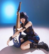 HANA･JISOO「ちゃんみなさんのこと思ったらパパッと書けた」 ソロデビュー曲の制作秘話