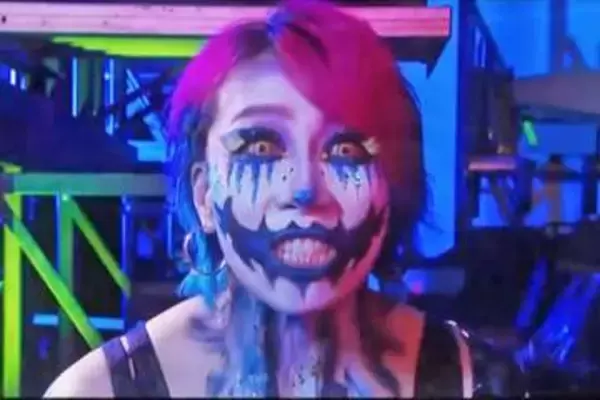 【ＷＷＥ】アスカ　イヨ・スカイへ祭典前に最終警告「ワシはお前からすべてを奪い取る！」