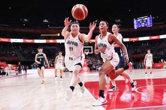 【バスケ】女子〝28年ぶり金〟に５点届かず　「韓国バスケ万歳」男女アベックＶに同国メディア歓喜