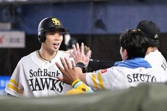 【ソフトバンク】近藤健介が右ハムストリング不安も２安打　小久保監督「出ながら治す方向」