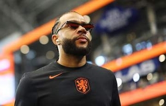 【北中米Ｗ杯】谷口彰悟への危険エルボーに「犯罪現場だ！」 オランダのＦＷデパイに批判殺到