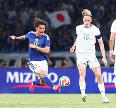 【日本代表】「なんでハンド取らんの？」 アイスランド戦〝幻のＰＫ〟に困惑の声続出