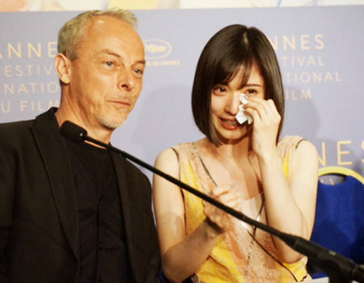 松岡茉優 カンヌ国際映画祭の公式会見で涙が止まらなくなったワケ 18年5月15日 エキサイトニュース