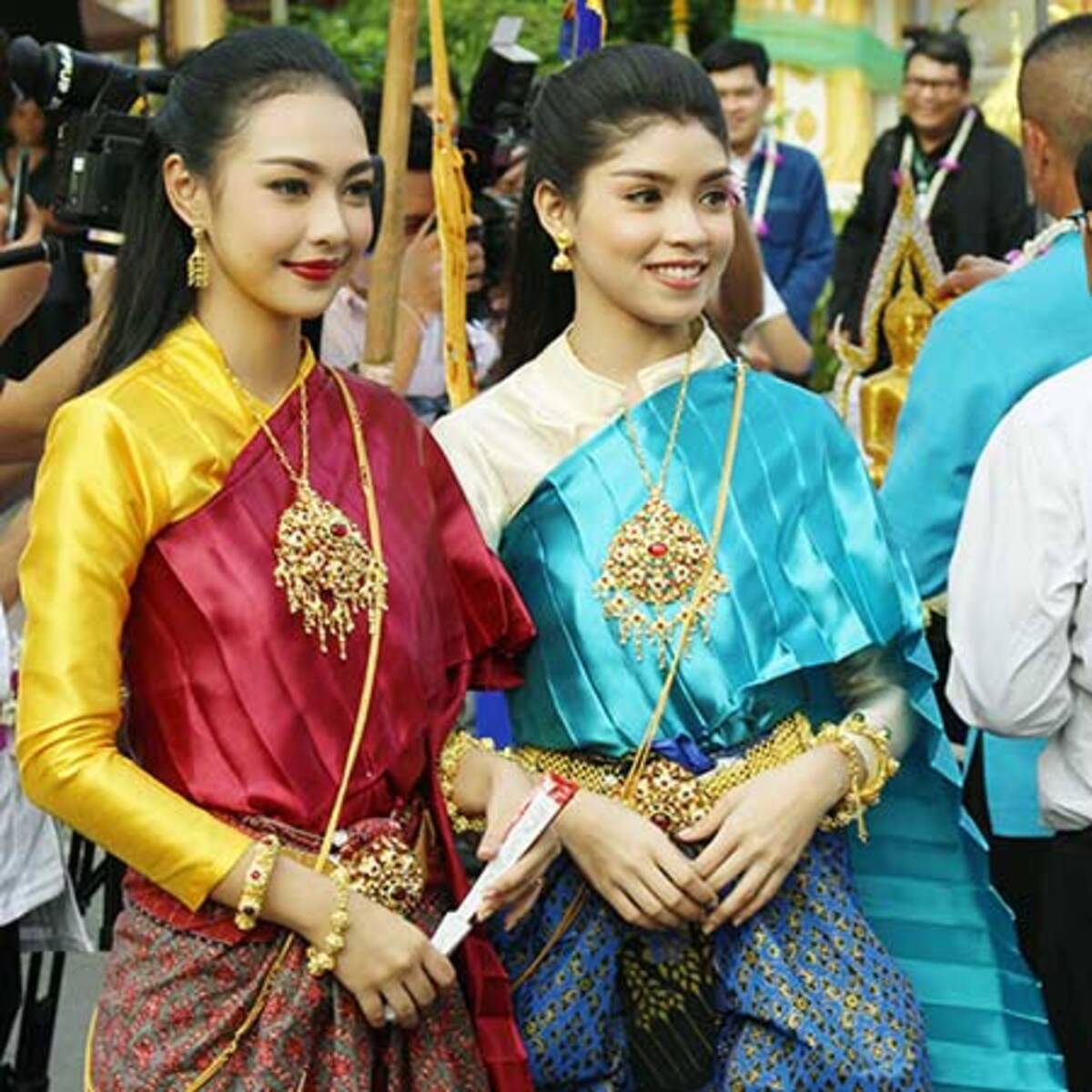 タイでセクシー民族衣装 シワーライ 大人気 日本人相手の風俗店でもコスプレが 18年7月12日 エキサイトニュース