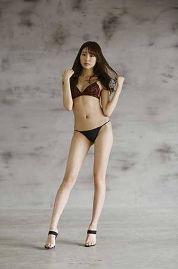 夢アド 志田友美 進化系モグラ女子 が圧巻の美脚魅せた 19年3月4日 エキサイトニュース