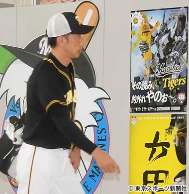 今年もロッテは交流戦ポスターでセ リーグ6球団を挑発 球団担当者が徹底解説 19年6月12日 エキサイトニュース