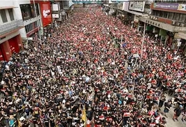 中国恐れる香港デモの「若さ」 米との貿易戦争にも影響