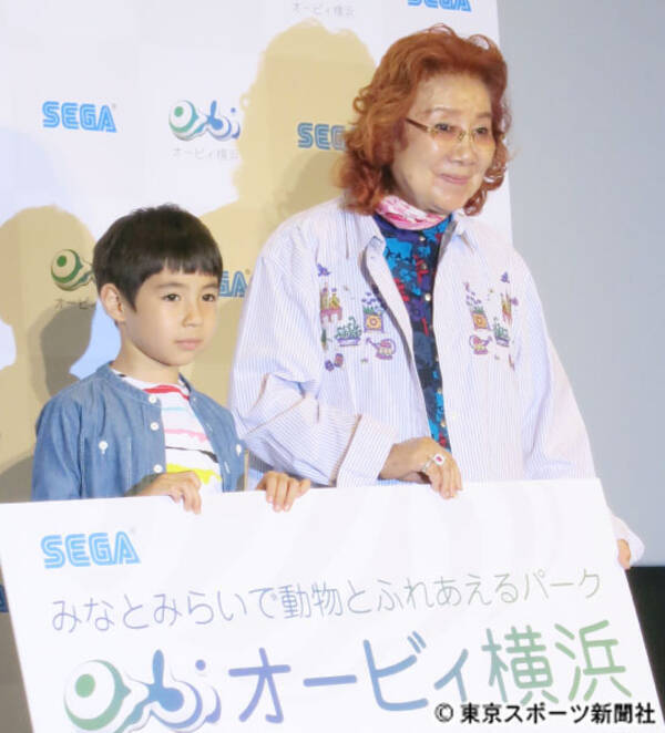 寺島しのぶ長男 眞秀君 野沢雅子と対面 悟空の声してた 19年7月22日 エキサイトニュース