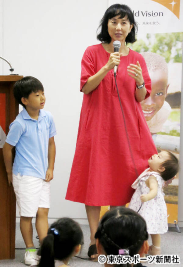 東尾理子 ６歳長男 １歳次女連れて手洗いの大切さ学ぶ 19年8月4日 エキサイトニュース