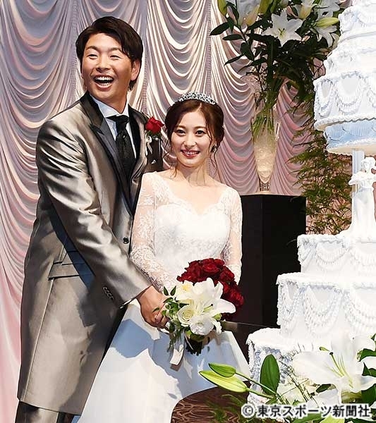 広島・大瀬良&真由夫人が披露宴を行う