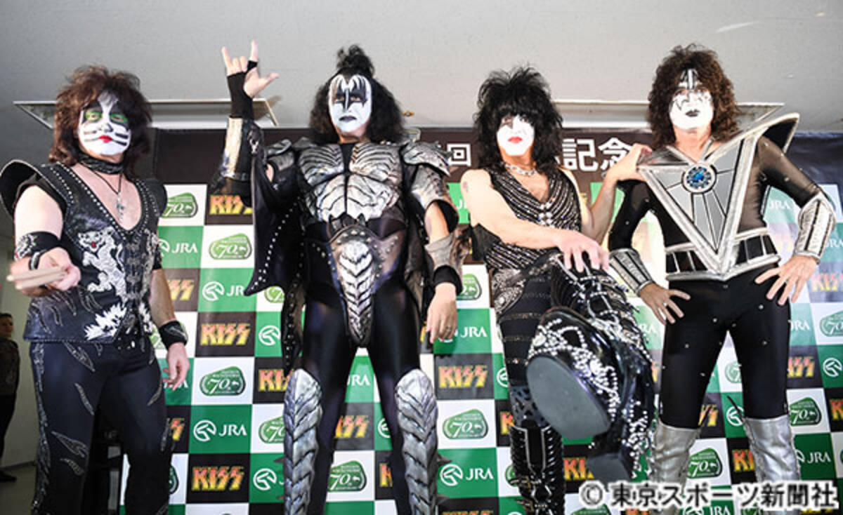 ｋｉｓｓが有馬記念ｐｒ隊長就任 ジーン シモンズ ビゲスト同士パーフェクトなコラボレーション 19年12月17日 エキサイトニュース