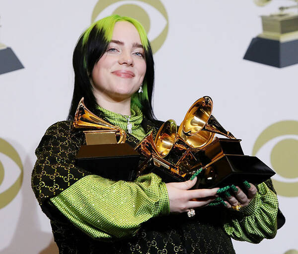 グラミー賞主要４部門を独占した １８歳のカリスマ ビリーはどんな歌手か 2020年1月28日 エキサイトニュース