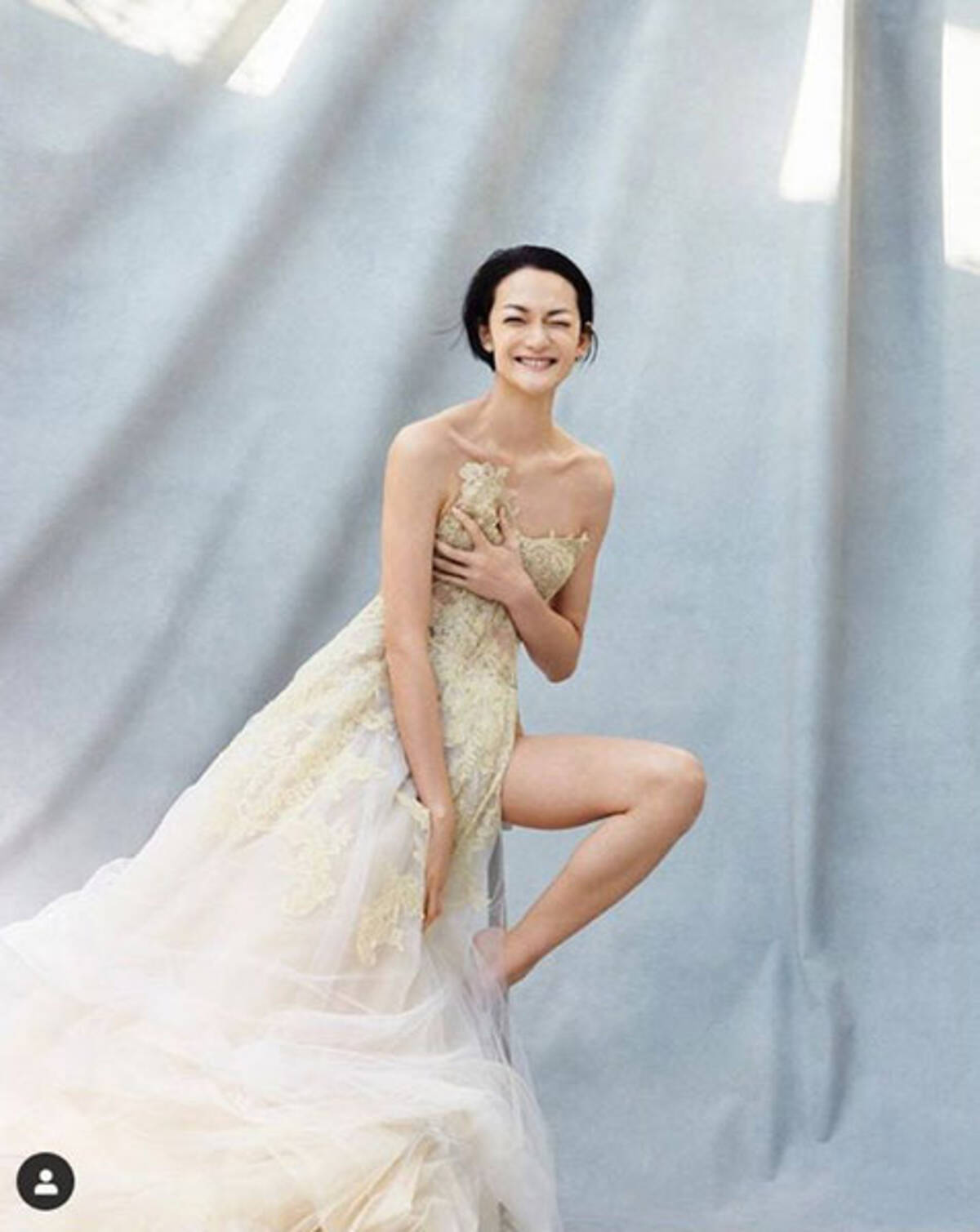 冨永愛がインスタで美脚ショット公開 12日発売のビューティーブックから エキサイトニュース