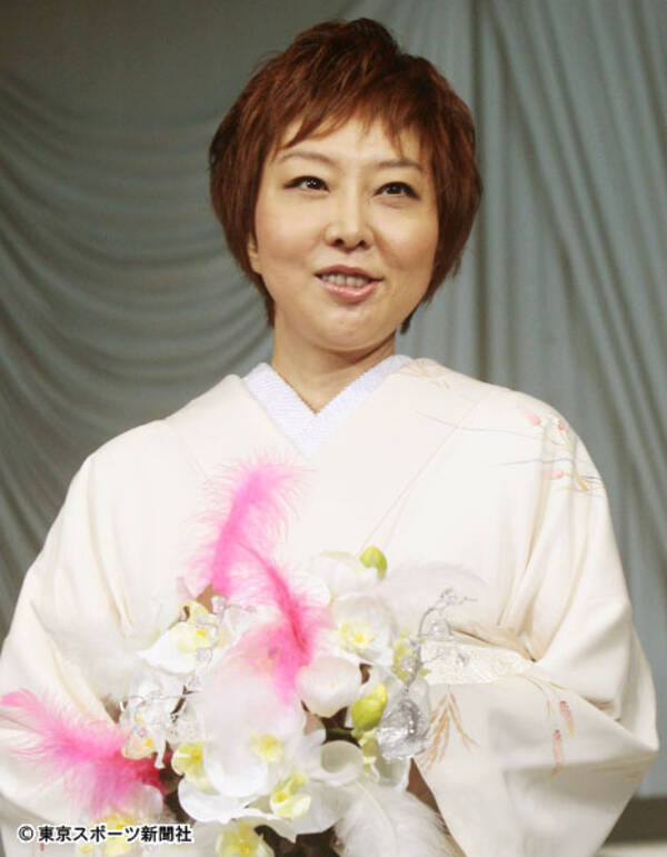 室井佑月 米山隆一氏 衝撃アラフィフ婚の舞台裏 年5月11日 エキサイトニュース