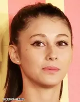 ダレノガレ明美の肩出しショット 鼻になんか入れた との声に直接回答 19年7月19日 エキサイトニュース