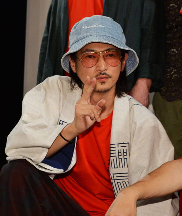 窪塚洋介が 破壊の日 初日舞台あいさつに登場 暗くなるのやめましょうよ エキサイトニュース