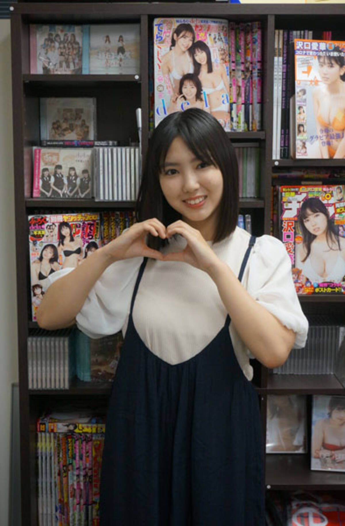 令和のグラビア女王 沢口愛華 １７歳の告白 高畑充希さんのようになりたい 年8月12日 エキサイトニュース
