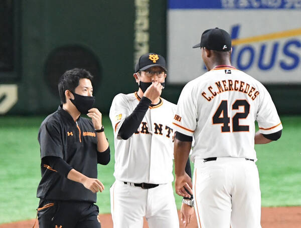 悔し涙に もらい泣き 巨人 宮本コーチが明かしたメルセデス 号泣降板 の舞台ウラ 2020年8月20日 エキサイトニュース