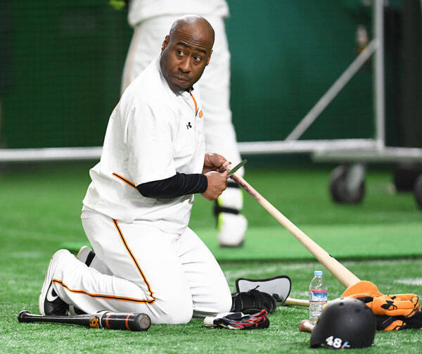 今週の目撃 バット職人 ウィーラーの真剣な眼差し 年8月23日 エキサイトニュース 今週の目撃 バット職人 ウィーラーの真剣な眼差し 年8月23日 エキサイトニュース