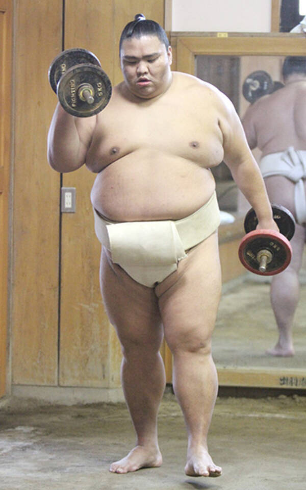 大相撲 関脇御嶽海 現状は 今ひとつつかめない 2020年12月15日 エキサイトニュース