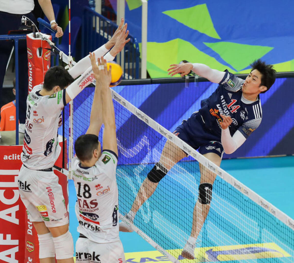 バレー 石川祐希 イタリア杯で敗退 準決勝進出逃す 反省生かしたい 21年1月28日 エキサイトニュース