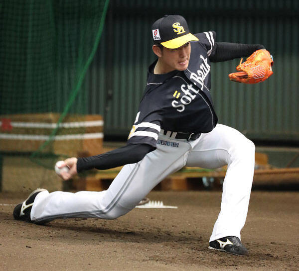 鷹のサブマリン 高橋礼が連日ブルペンで１５０球 アンダースローは投げないと強くならない 21年2月6日 エキサイトニュース