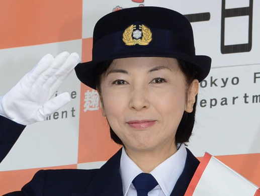 麻木久仁子 52 すっぴん 企画のオフショット ま いっか と公開 15年9月4日 エキサイトニュース